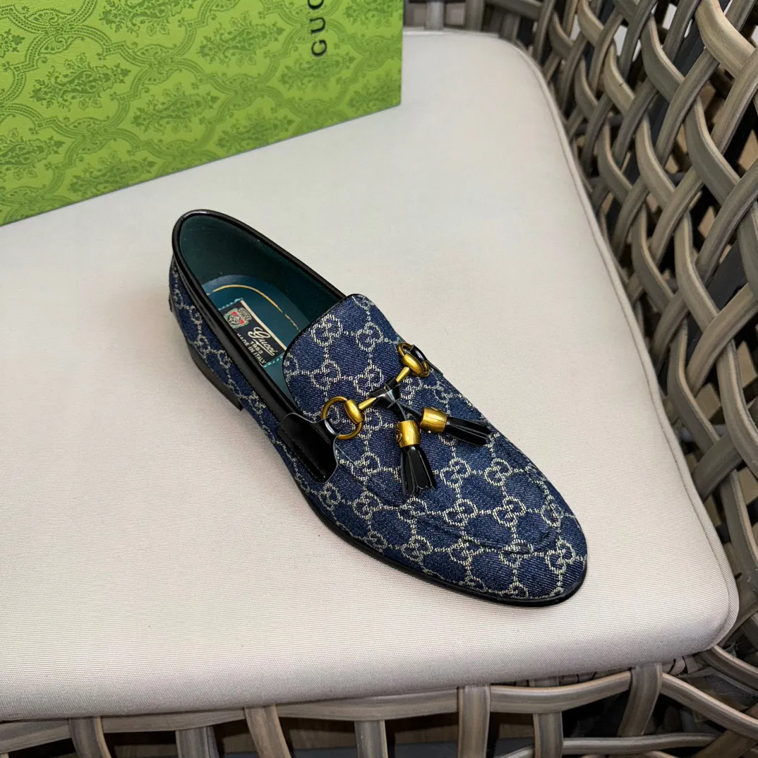 Men's shoes 💰900 Gucci～High-end genuine leather outsole men's casual leather shoes｜The upper is made of imported original presbyopic canvas fabric with top layer cowhide material｜Classic horsebit decoration｜Genuine leather handmade tassel embellishment｜Low-key luxury temperament｜Comfortable foot feeling｜Imported genuine leather outsole｜First layer cowhide inner padding｜Fine details Size: 39-44 (customized at 45.46)